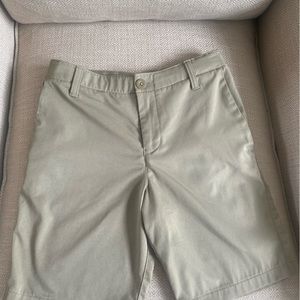 Boys Youth Under Armour tan/khaki colored golf shorts